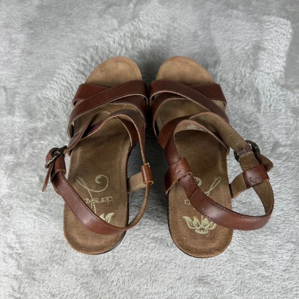 Dansko Women's Size 40(9.5-10) Brown Leather Wedge Sandals Strappy Studded Boho